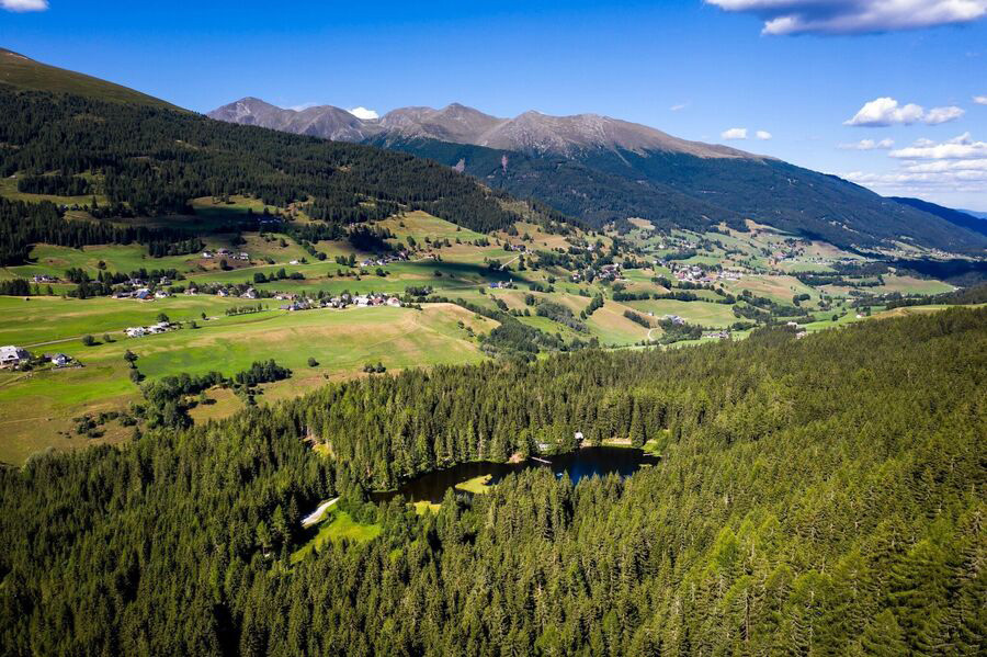 Blick auf die Bergwelt beim Wanderurlaub Steiermark